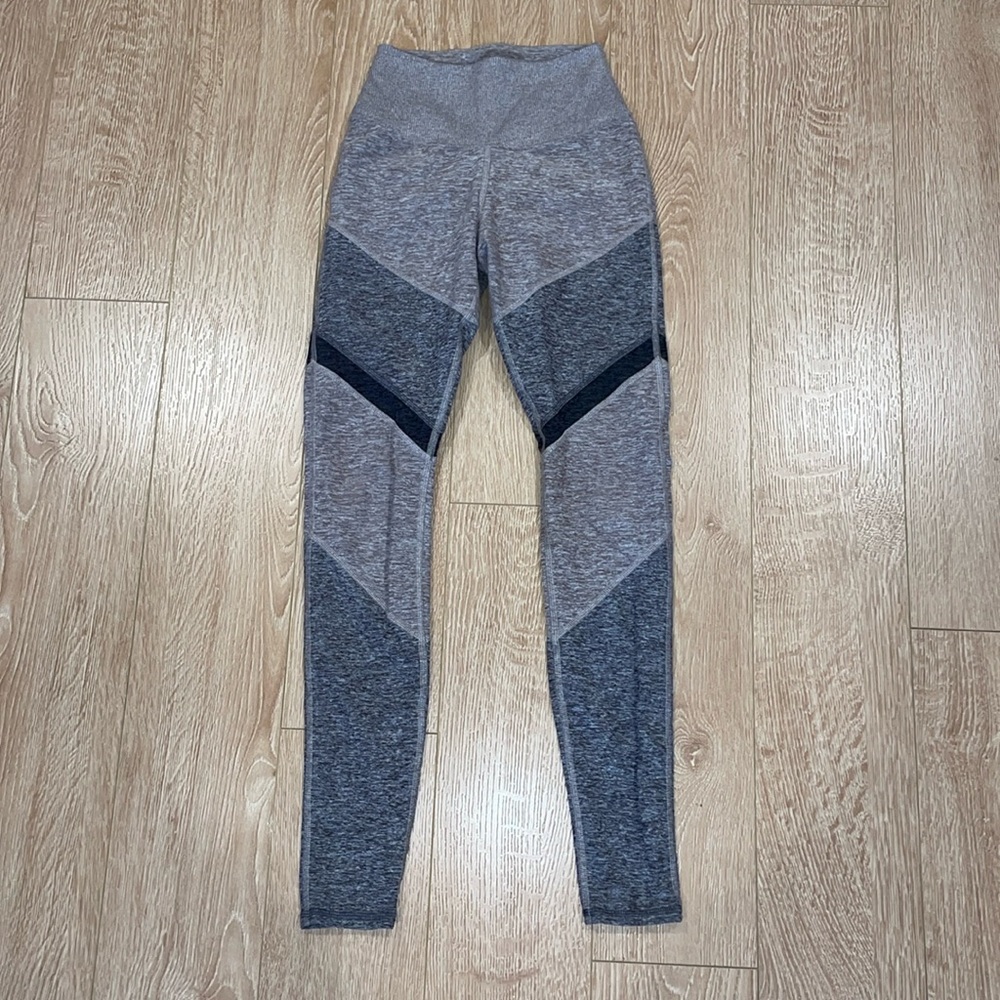Alo Leggings